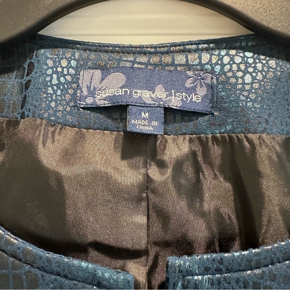 Susan Graver Shimmering Blue Animal Print Jacket - Picture 2 of 6